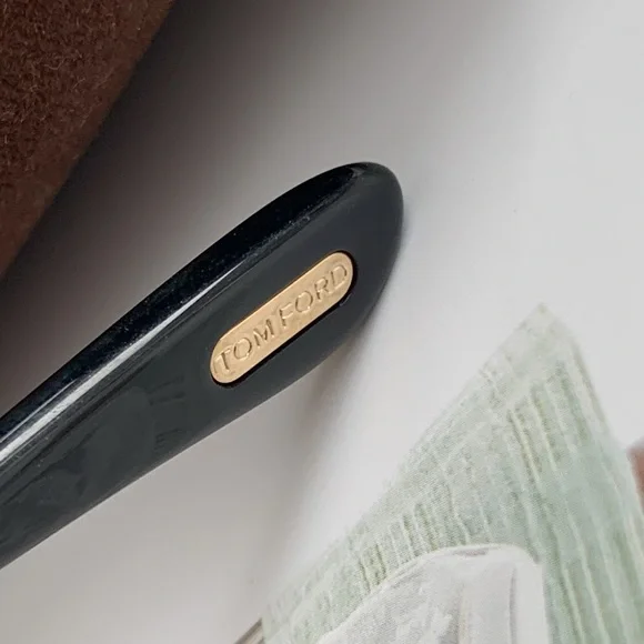 🔥🔥Tom Ford FT0957 D 01B Plastic Shiny Black Grad Smoke 58 mm Sunglasses🔥🔥 - Picture 9 of 9